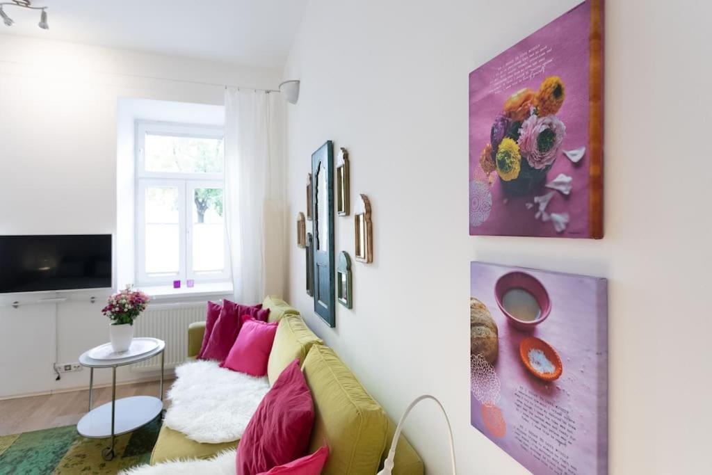 Danube Art Apartments Wina Bagian luar foto