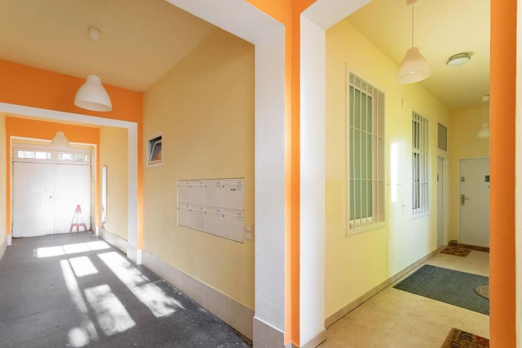 Danube Art Apartments Wina Bagian luar foto